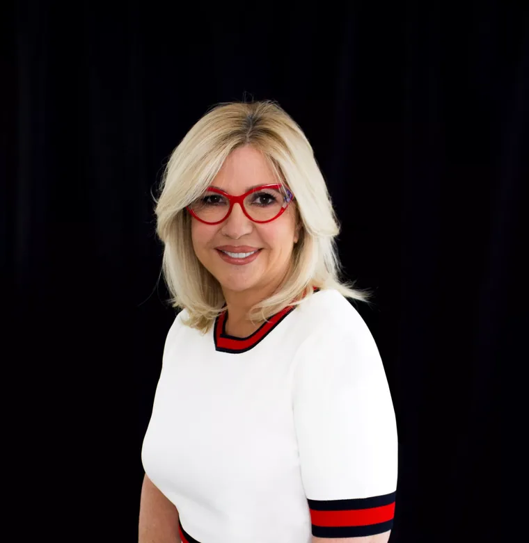 Lina Profeta, 477 Group